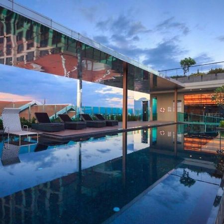 Luxury And Modern Condo In Central Chiang Mai - Astra Condo Eksteriør bilde