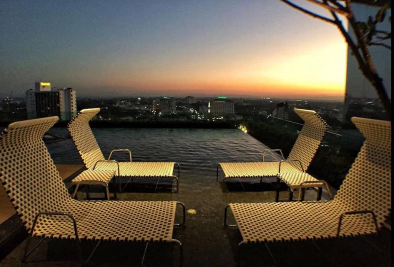 Luxury And Modern Condo In Central Chiang Mai - Astra Condo Eksteriør bilde