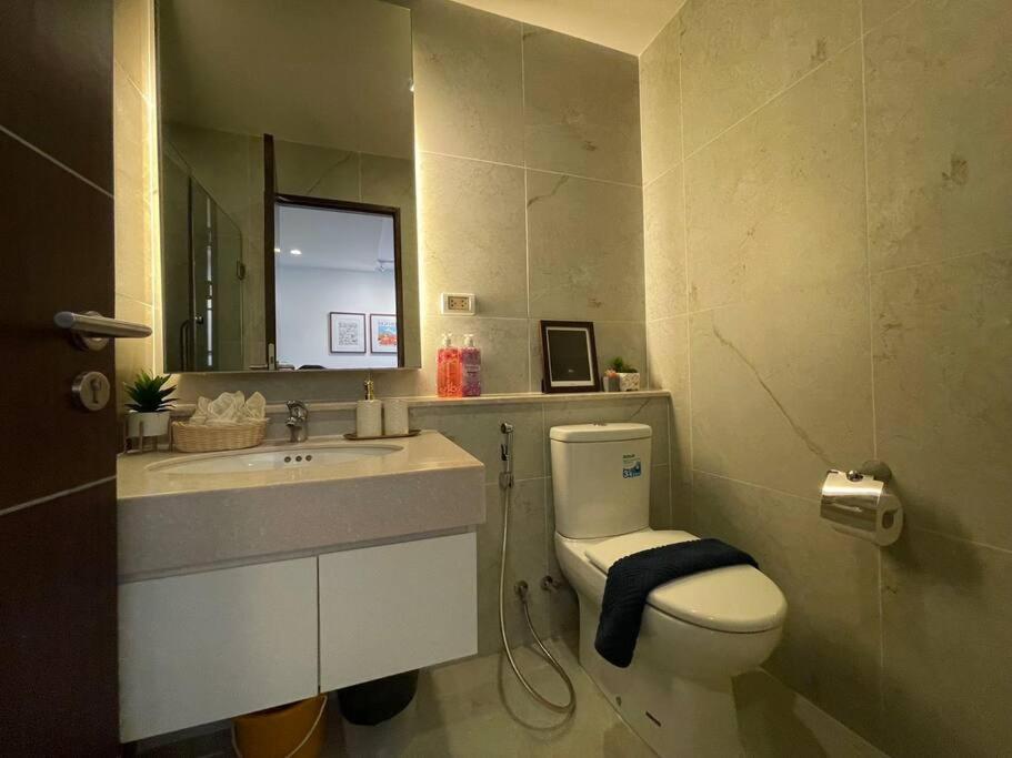 Luxury And Modern Condo In Central Chiang Mai - Astra Condo Eksteriør bilde